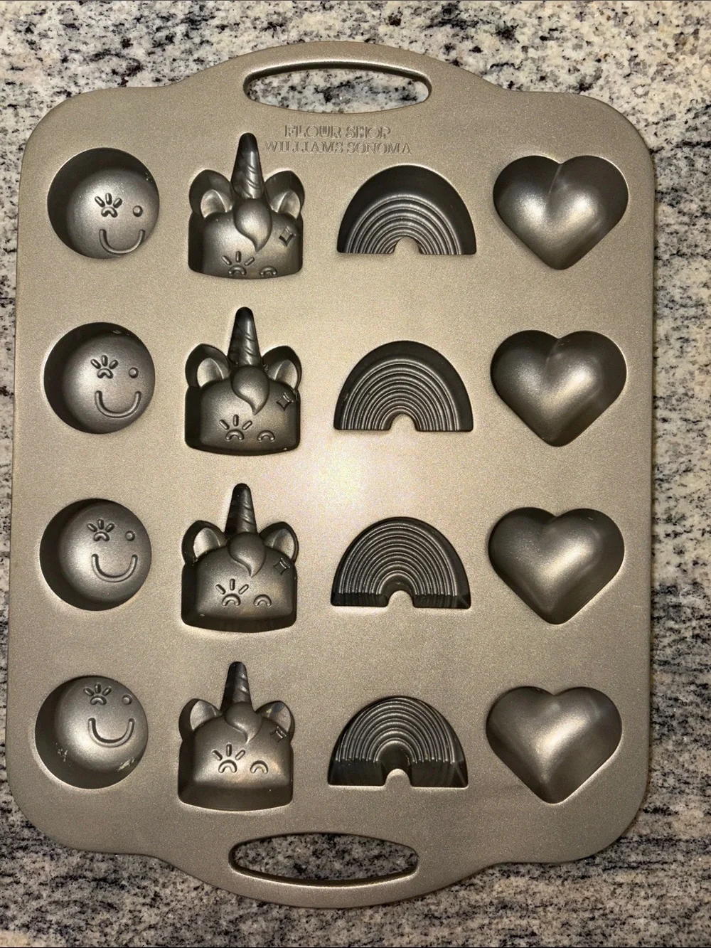 Williams Sonoma Metallic Gray Novelty Mini Bundt & Shape Cake Pan